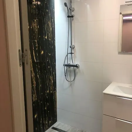 Apartamento Casa Enfrente De Las Playas Y Paseo Maritimo *