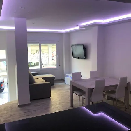 Casa Enfrente De Las Playas Y Paseo Maritimo Apartamento